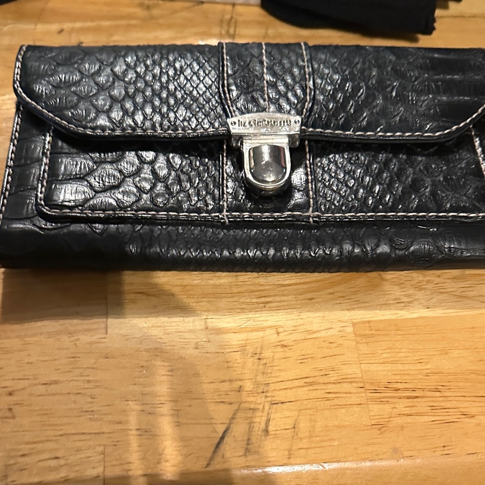 Liz Claiborne Black Textured Wallet with Silver Clasp